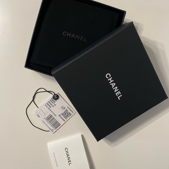 CHANEL Crystal ID Logo Chain Bracelet - Picture 2 of 7